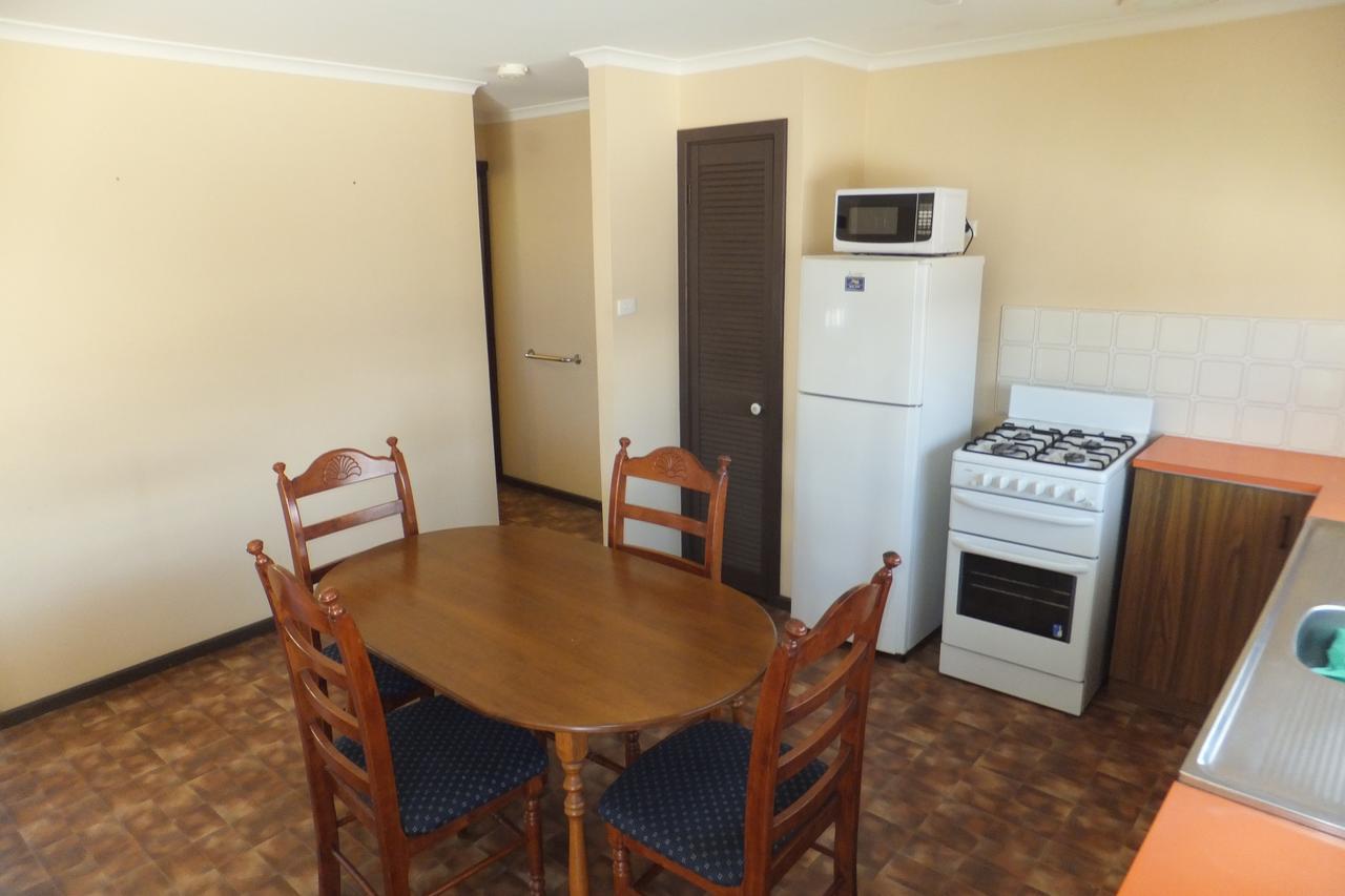Ocean Beach Chalet 15 Jurien Bay Exterior photo